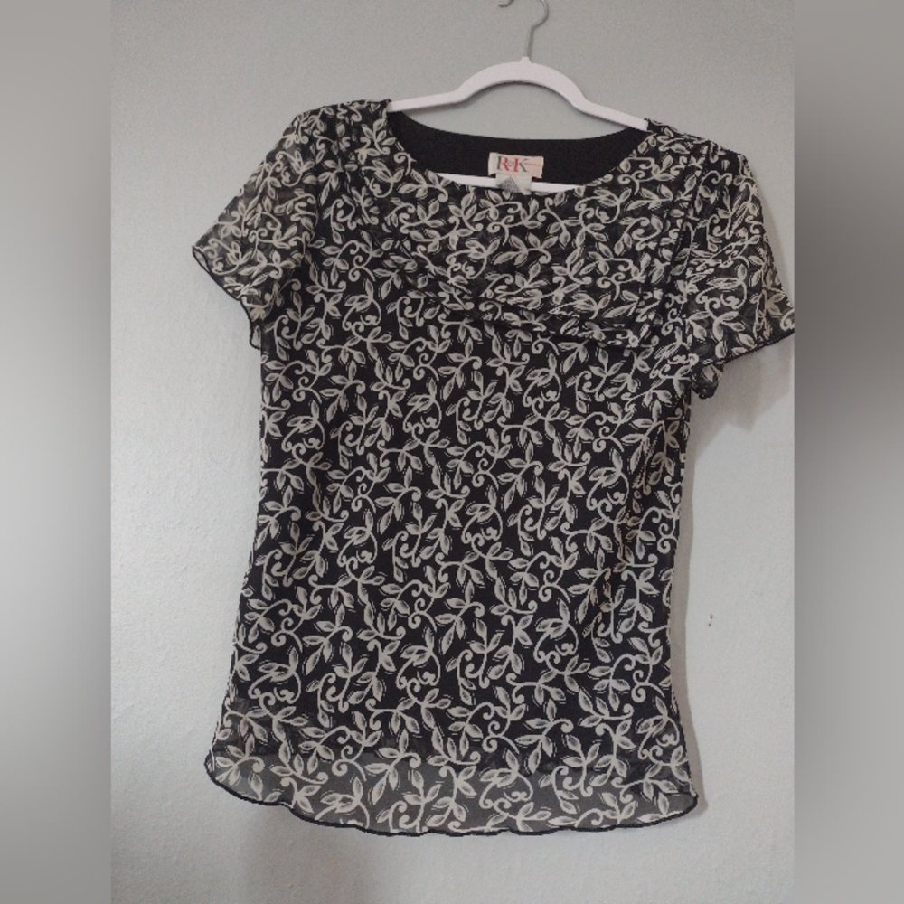 Black and White Women's Top ( Pair)
